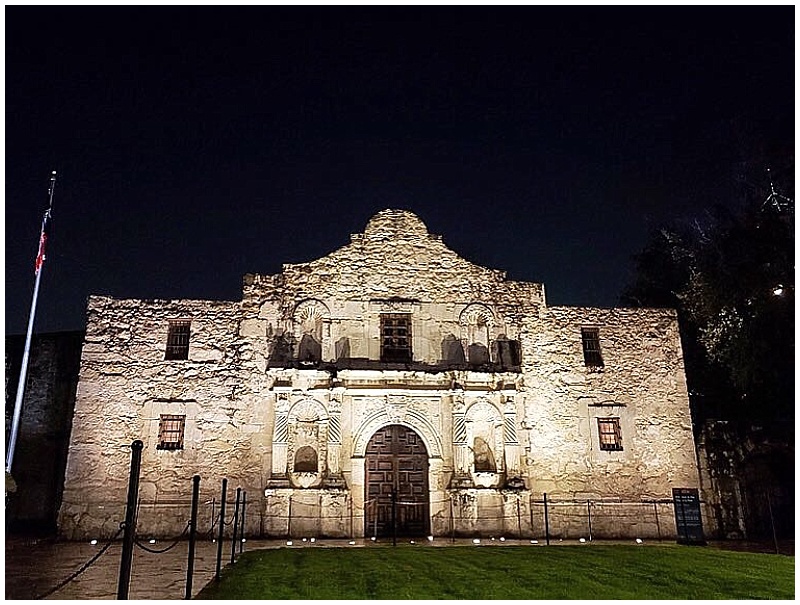 The Alamo in San Antonio lit up at night